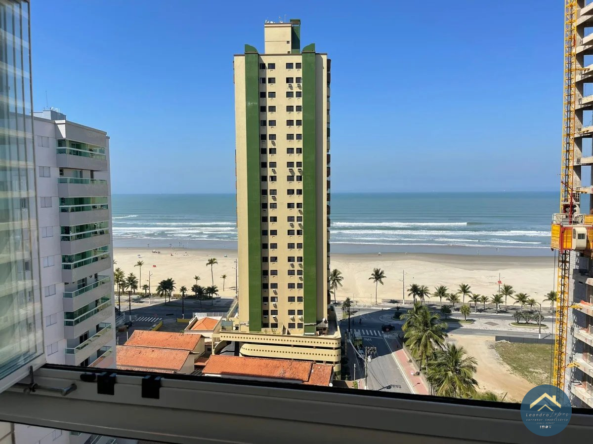 Ótimo apartamento semi mobiliado, vista mar, com 3 suítes, 128 M² de área útil, 2 vagas, na Guilhermina, venha conferir !!