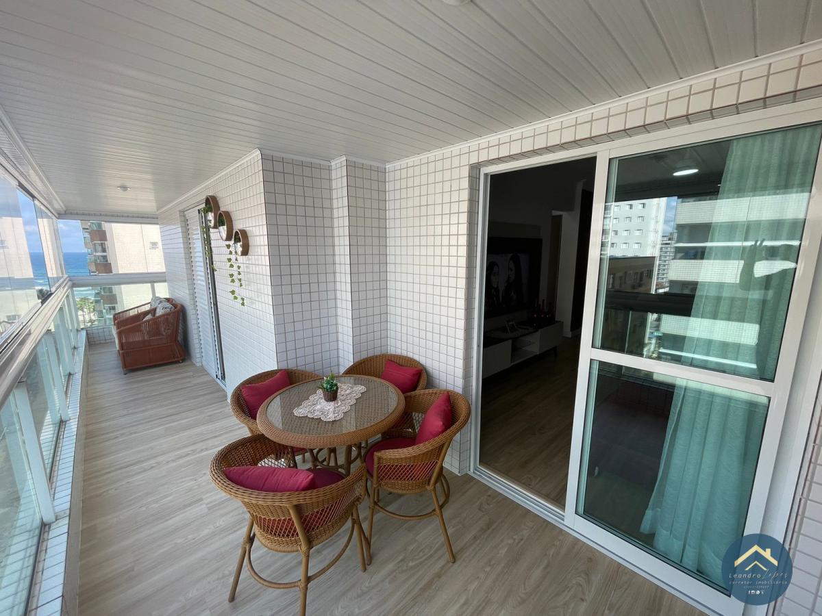 Lindo apartamento porteira fechada, vista mar, com 3 dormitórios, 1 suíte, 2 vagas, na Ocian, imperdível !!
